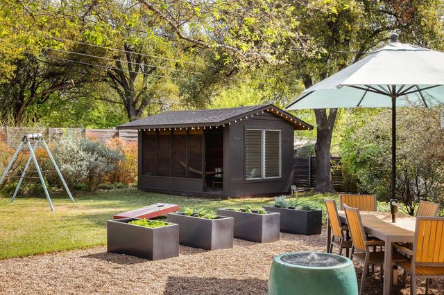 1408 Larkwood DR, Austin, TX 78723