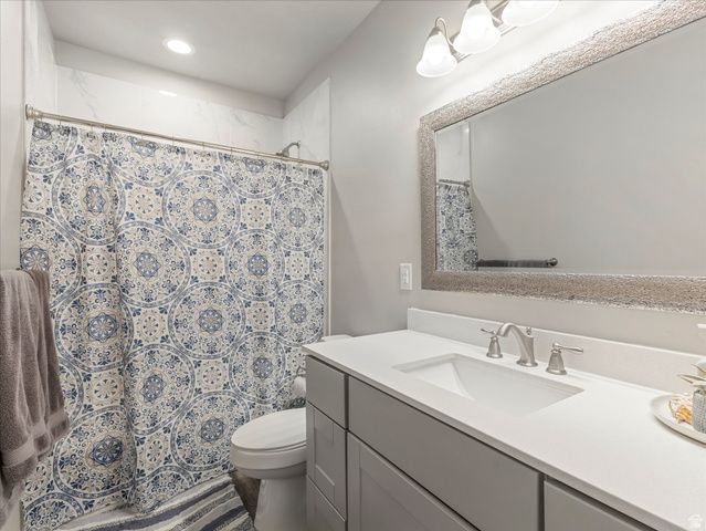6492 W SHAWNEE MARIE WAY, Herriman, UT 84096