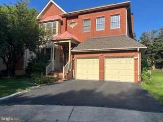 3025 WINDY KNOLL CT, Rockville, MD 20850