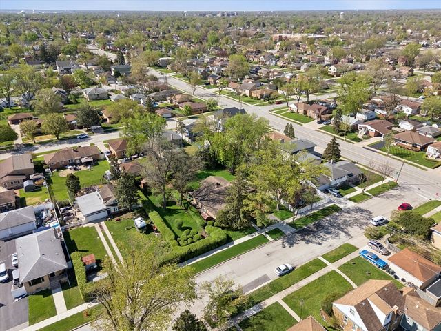 9135 26th Place, Brookfield, IL 60513