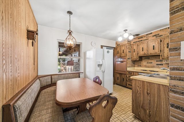 9135 26th Place, Brookfield, IL 60513