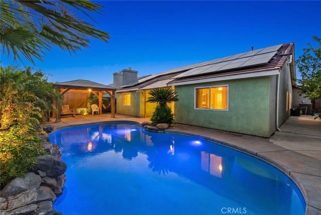 2901 Flint Hills Drive, Bakersfield, CA 93313