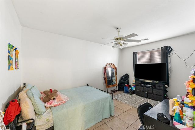 2901 Flint Hills Drive, Bakersfield, CA 93313