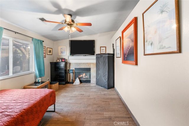 2901 Flint Hills Drive, Bakersfield, CA 93313