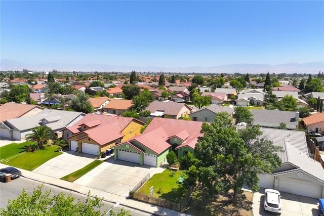 2901 Flint Hills Drive, Bakersfield, CA 93313