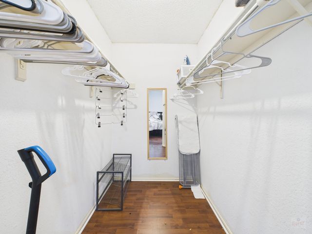 806 W 24th ST 300, Austin, TX 78705