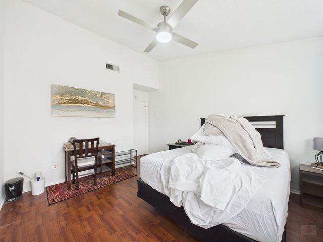 806 W 24th ST 300, Austin, TX 78705