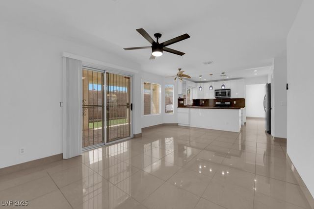 738 Panhandle Drive, Henderson, NV 89014