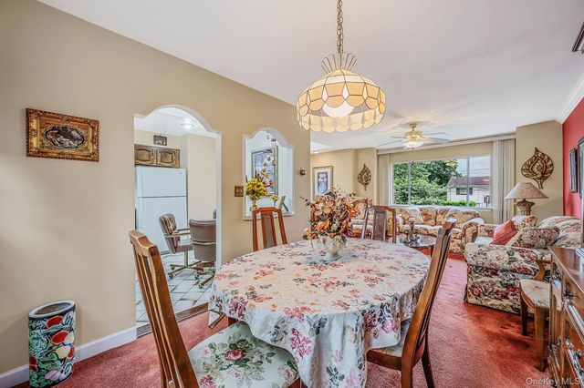 90 Rhode Island Avenue, Bay Shore, NY 11706