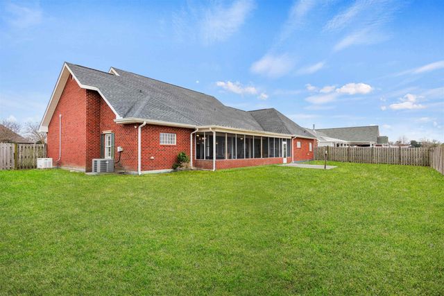 313 Donald Dr, Thibodaux, LA 70301