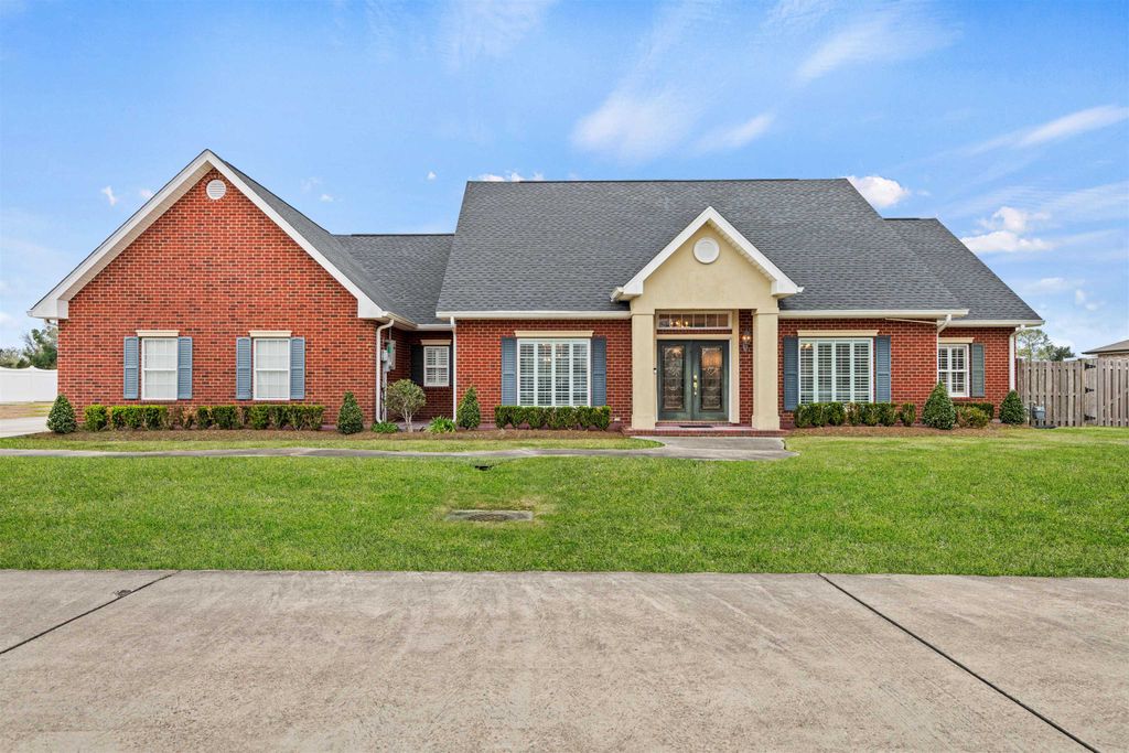 313 Donald Dr, Thibodaux, LA 70301