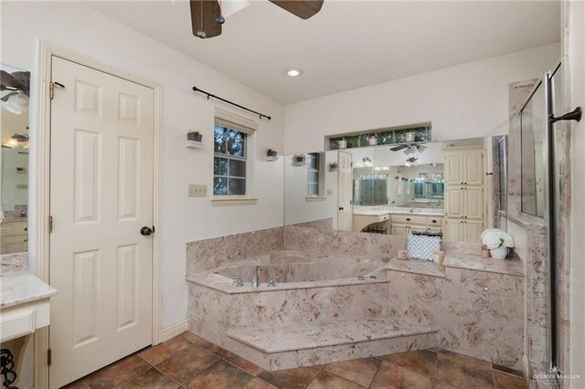 909 Anthony Street, Weslaco, TX 78596