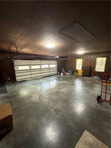 1105 Skyline Drive, Russellville, AR 72802