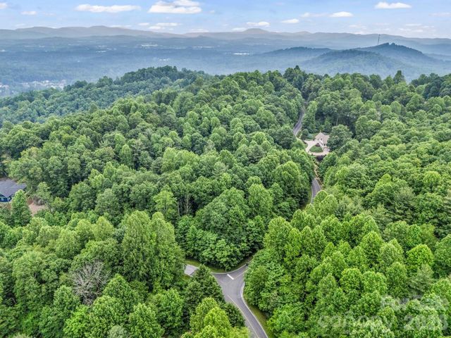168 Tarnhill Drive, Flat Rock, NC 28731