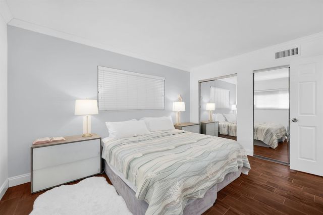 899 SE 2nd Avenue 120, Deerfield Beach, FL 33441