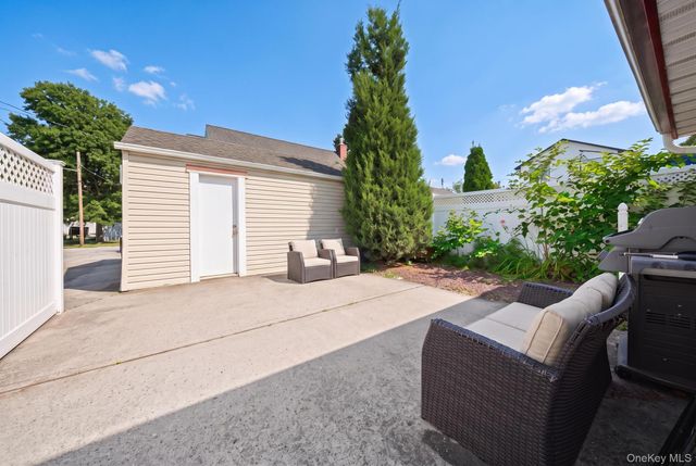 162 Baisley Avenue, East Rockaway, NY 11518