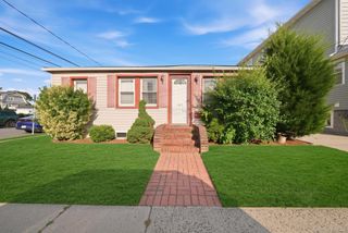 162 Baisley Avenue, East Rockaway, NY 11518