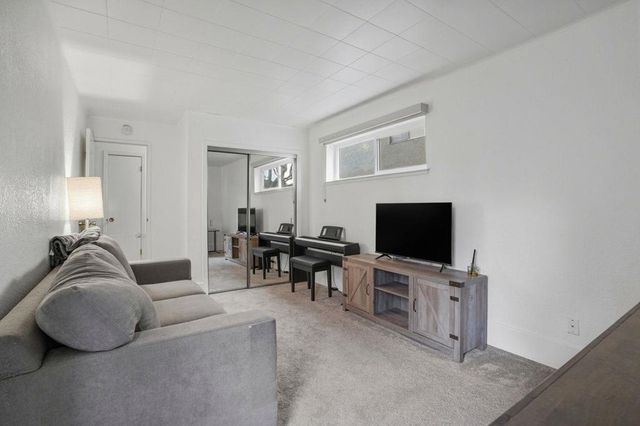 633 Highland Avenue 1, San Mateo, CA 94401