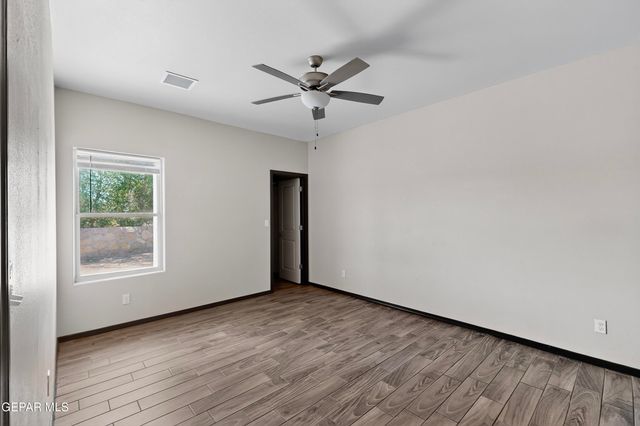 811 TS DANIEL CADENA Drive B, El Paso, TX 79927