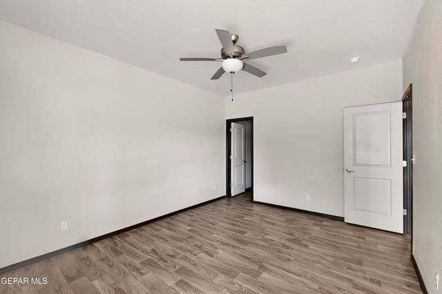 811 TS DANIEL CADENA Drive B, El Paso, TX 79927