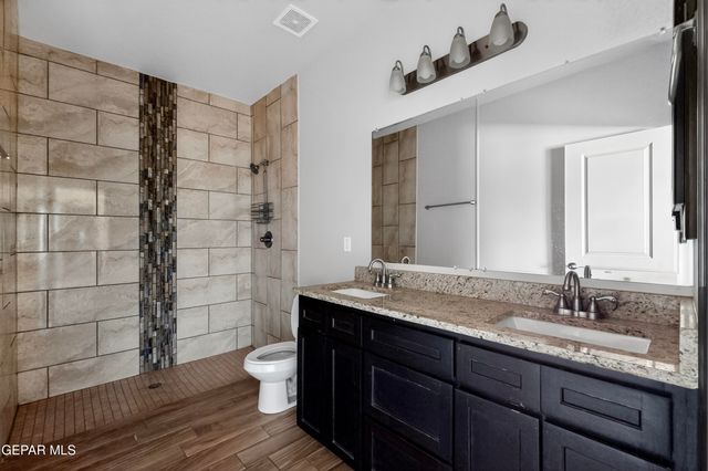 811 TS DANIEL CADENA Drive B, El Paso, TX 79927