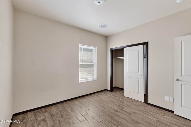 811 TS DANIEL CADENA Drive B, El Paso, TX 79927