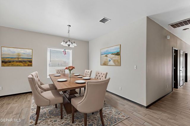 811 TS DANIEL CADENA Drive B, El Paso, TX 79927