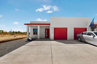 811 TS DANIEL CADENA Drive B, El Paso, TX 79927