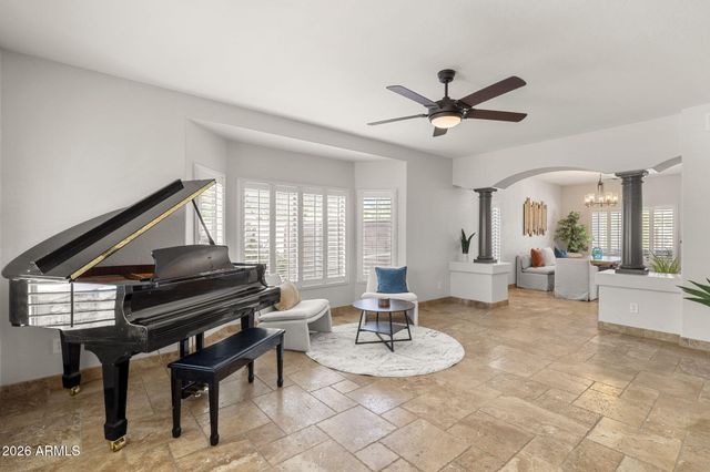 2405 W BARBIE Lane, Phoenix, AZ 85085