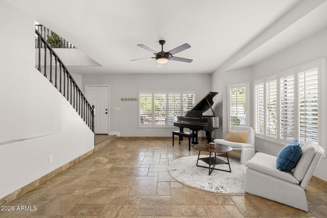 2405 W BARBIE Lane, Phoenix, AZ 85085