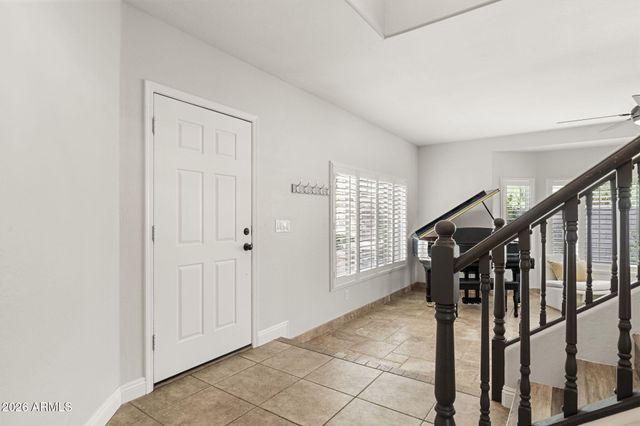 2405 W BARBIE Lane, Phoenix, AZ 85085