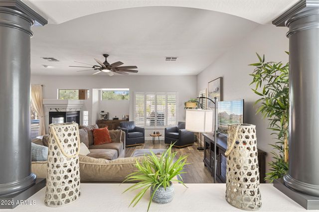2405 W BARBIE Lane, Phoenix, AZ 85085