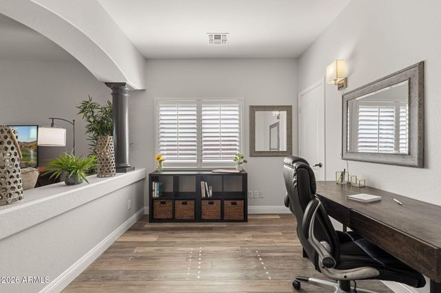 2405 W BARBIE Lane, Phoenix, AZ 85085