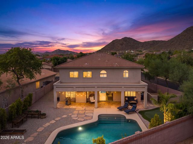 2405 W BARBIE Lane, Phoenix, AZ 85085