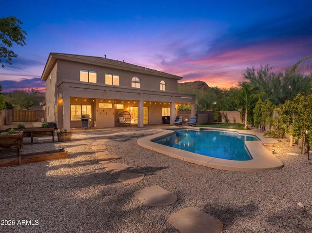 2405 W BARBIE Lane, Phoenix, AZ 85085