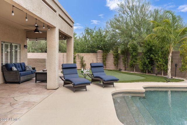 2405 W BARBIE Lane, Phoenix, AZ 85085