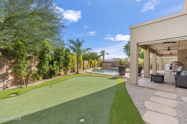 2405 W BARBIE Lane, Phoenix, AZ 85085