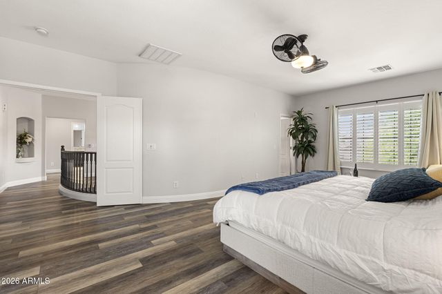 2405 W BARBIE Lane, Phoenix, AZ 85085