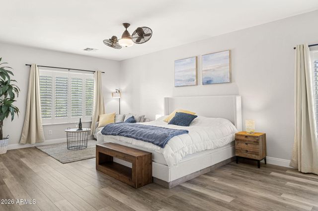 2405 W BARBIE Lane, Phoenix, AZ 85085