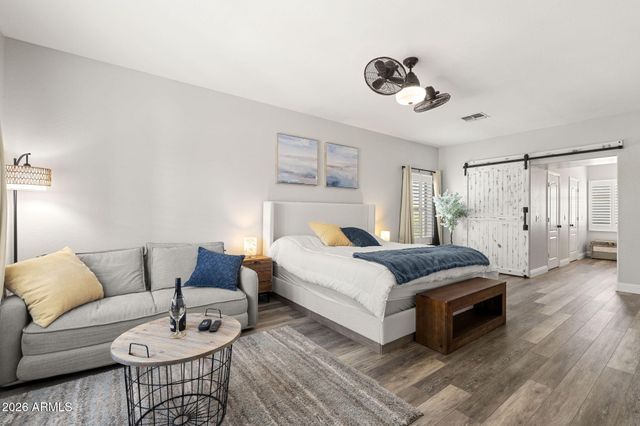 2405 W BARBIE Lane, Phoenix, AZ 85085