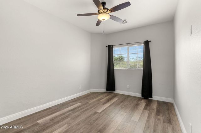 2405 W BARBIE Lane, Phoenix, AZ 85085