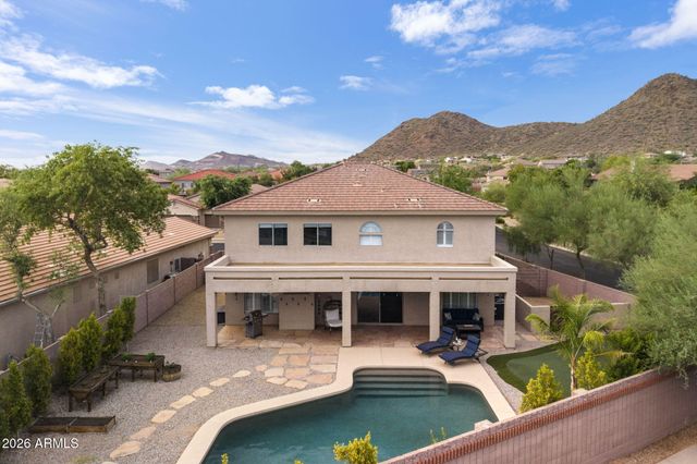 2405 W BARBIE Lane, Phoenix, AZ 85085