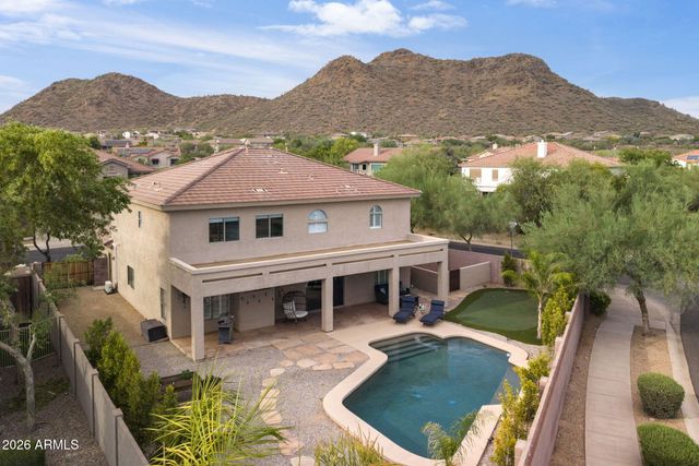 2405 W BARBIE Lane, Phoenix, AZ 85085