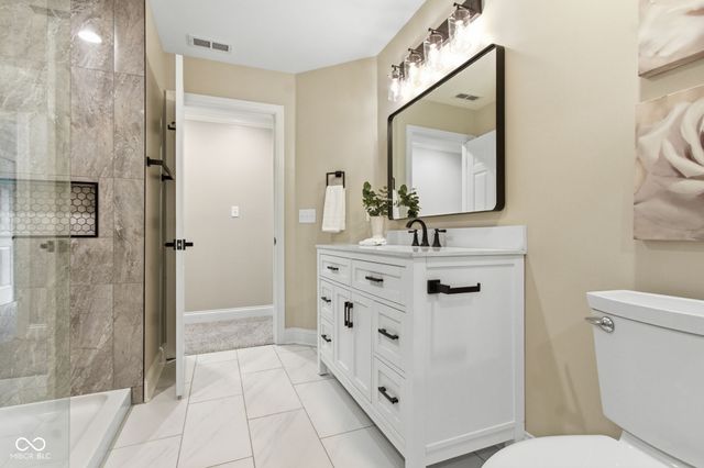 5854 E Fall Creek Parkway North Drive, Indianapolis, IN 46226