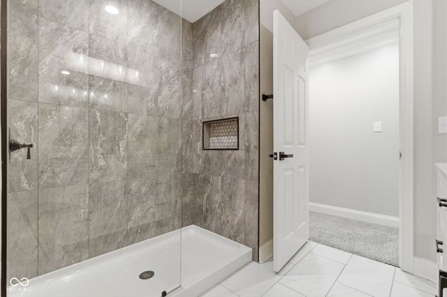 5854 E Fall Creek Parkway North Drive, Indianapolis, IN 46226