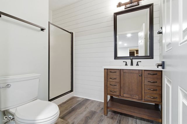 5854 E Fall Creek Parkway North Drive, Indianapolis, IN 46226