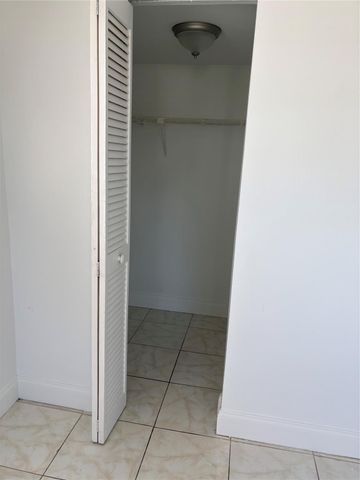 8000 Colony Circle 201, Fort Lauderdale, FL 33321