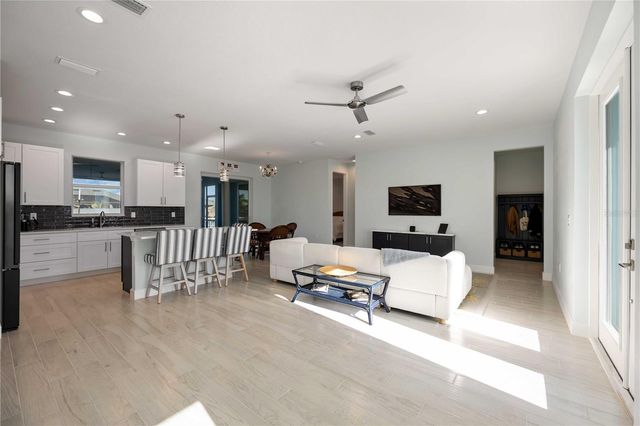 8186 ARLEWOOD CIRCLE, Port Charlotte, FL 33981