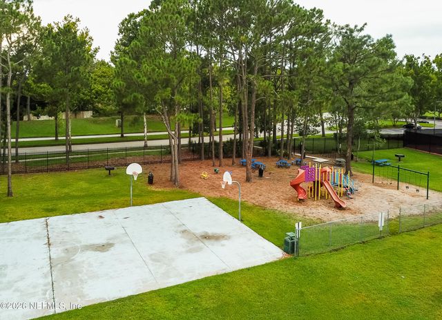 2004 ST MARTINS Drive E, Jacksonville, FL 32246
