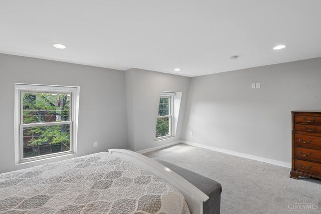 1832 Chase Avenue, Cincinnati, OH 45223